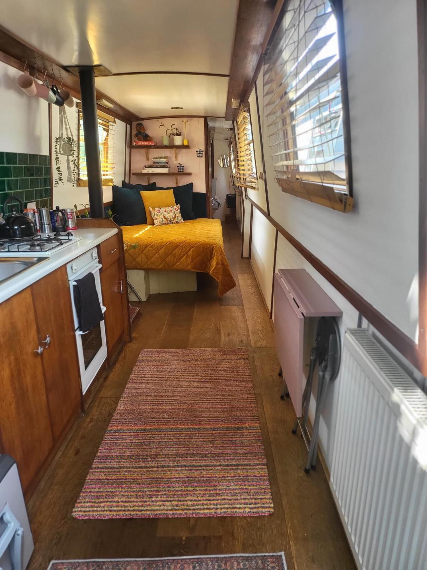 Lovely Canal Boat In Little Venice For Family & Friends London Bagian luar foto